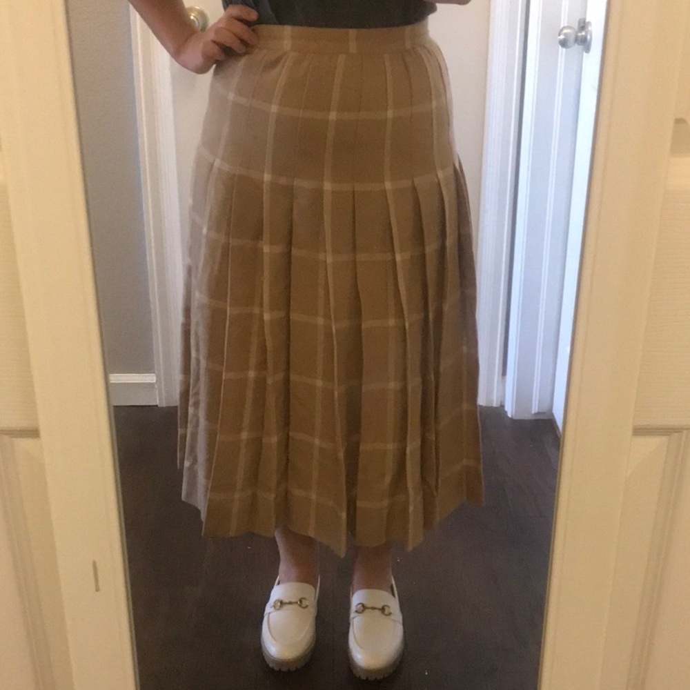 Donated Escada Tan Plaid Wool Pleated MIDI Skirt EU 38